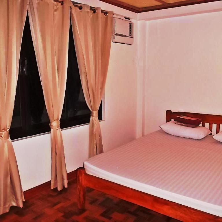Balay De La Rama Bed & Breakfast Legazpi Room photo